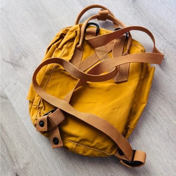 Fjallraven Kånken Mini Backpack - Mustard Yellow - Custom Embroidered - Picture 2 of 3